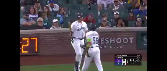 2025-9-24 M's clinch division--Cal Raleigh hit #59 & #60